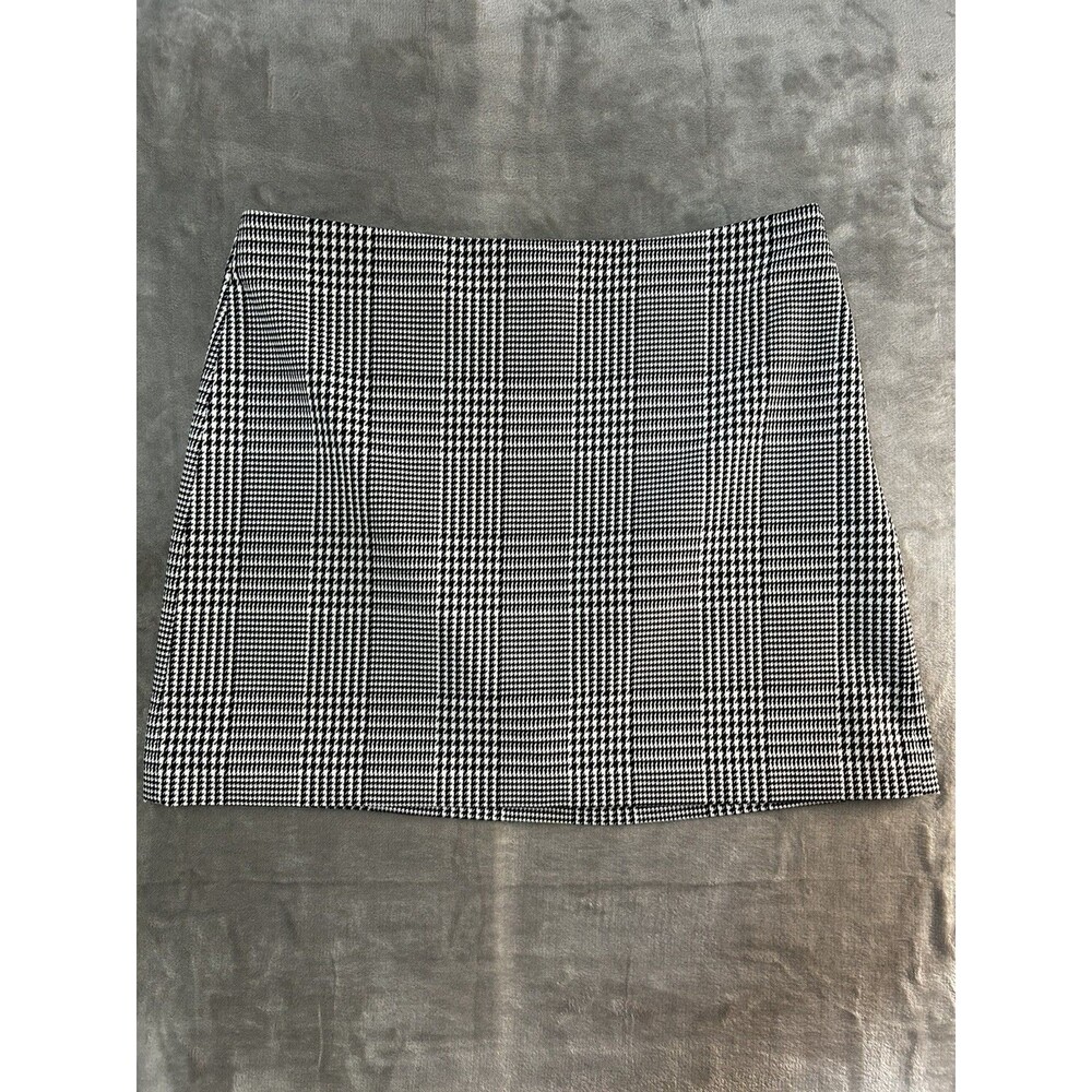 BANANA REPUBLIC Pencil Skirt Houndstooth black size 14.